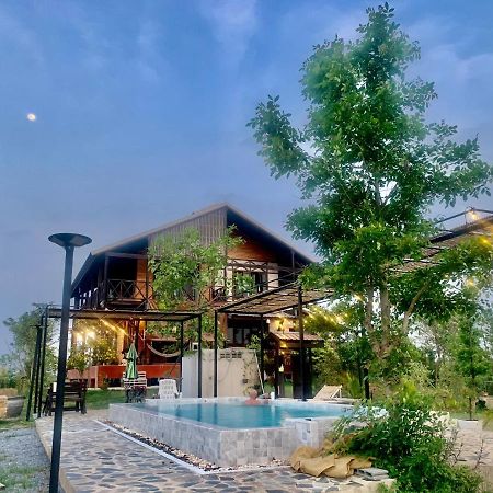 Rang Robin Farmstay With Swimming Pool Ban Wang Muang Exterior photo