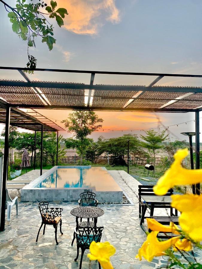 Rang Robin Farmstay With Swimming Pool Ban Wang Muang Exterior photo